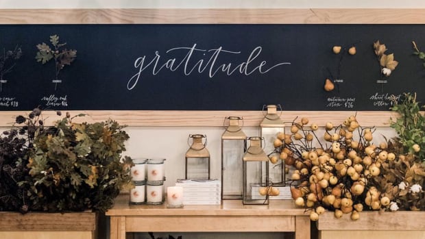 101317_Magnolia Market Is All Suited Up For Fall and It Has Us Waxing Nostalgic_1200x620_v1