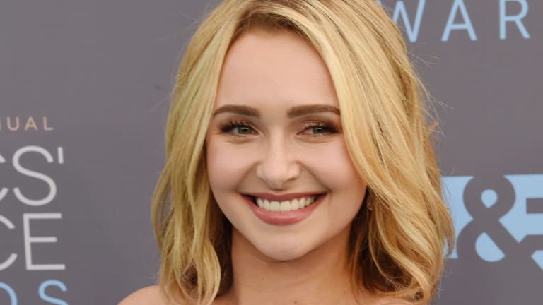 Hayden Panettiere "Feels Like a Different Person" After Postpartum Depression Treatment