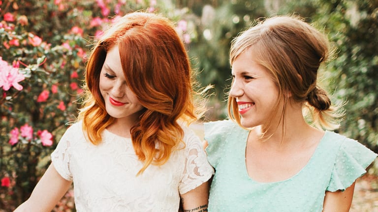 Don’t Let Friendships Slip Away! These Easy Tips Will Keep Your Friends Close