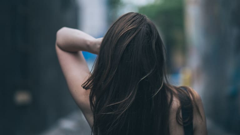 All Women Need to Know These Subtle Warning Signs of Abuse
