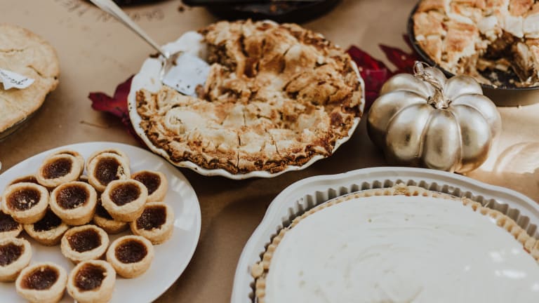 3 Warm Ways to Celebrate Thanksgiving Away from Home