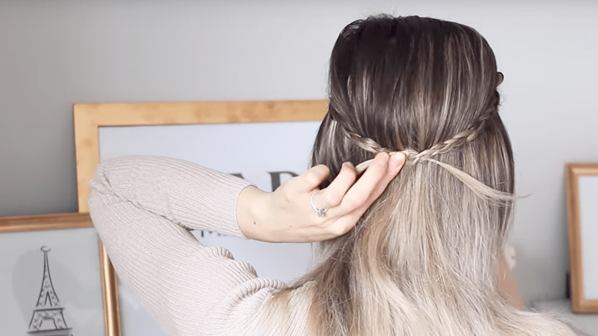 Hairstyles For Greasy Hair To Try When You're Feeling Lazy | Hair.com By  L'Oréal