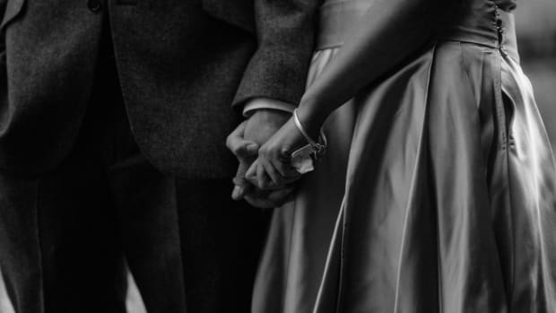 Acceptable dating period before engagement