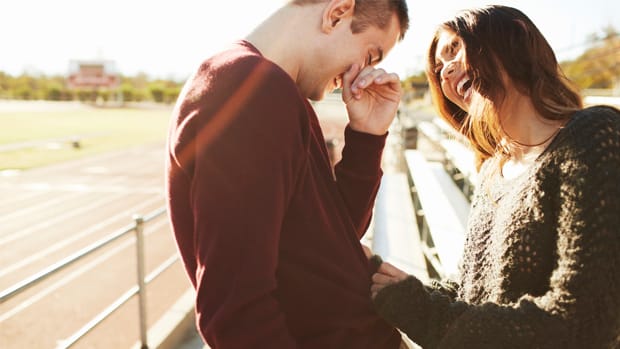 How to ask a guy to hang out casually How to ask a guy to hang out casually