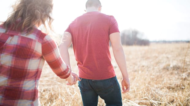 9 Reasons Why Women Date Older Men
