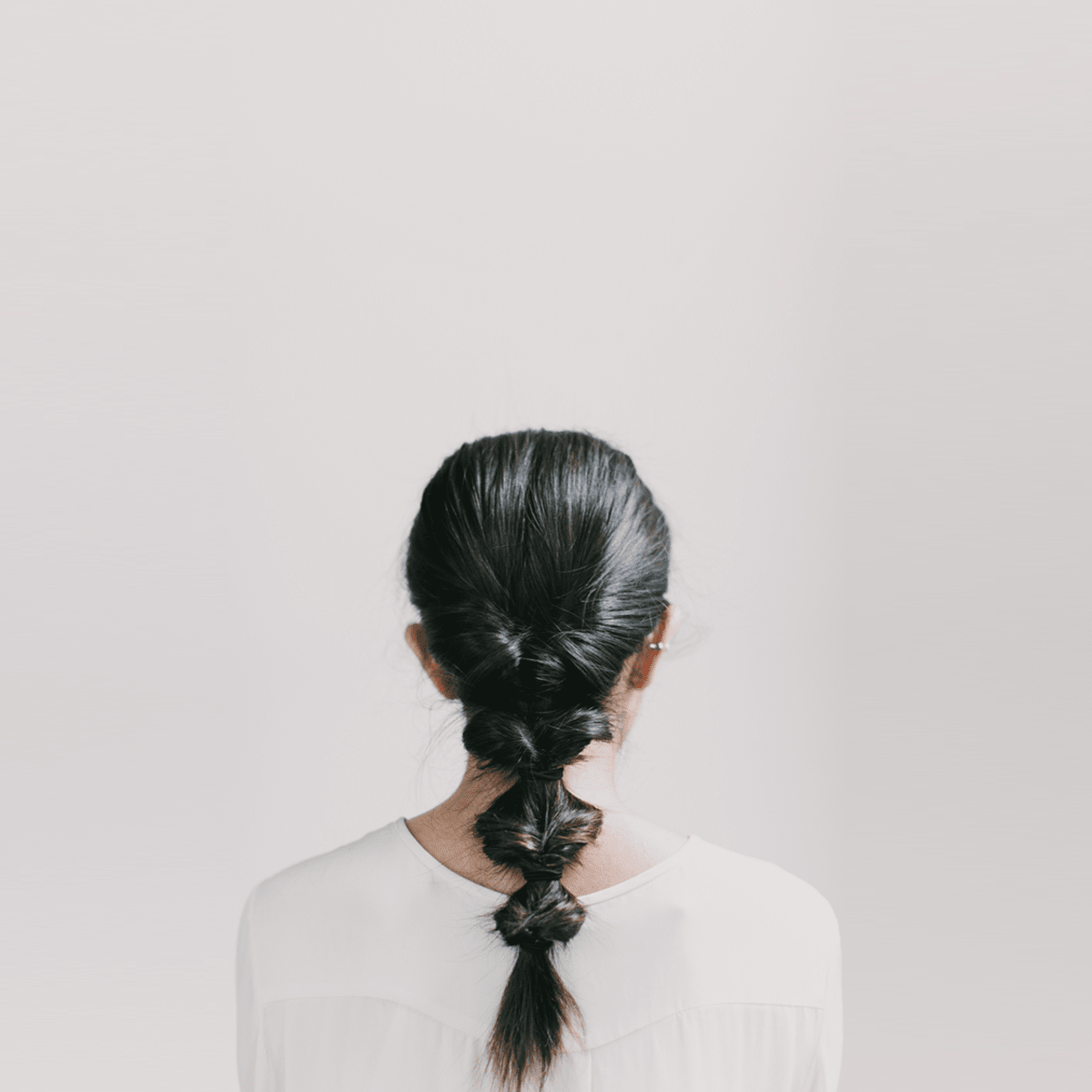 How to Do an Easy and Elegant Faux Fishtail Braid - Verily