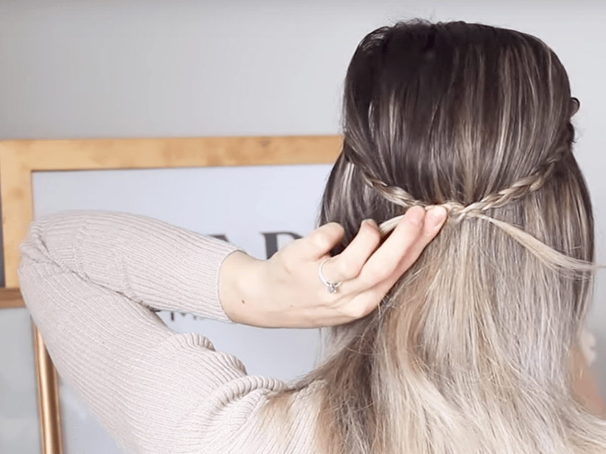 Hairstyles For Greasy Hair To Try When You're Feeling Lazy | Hair.com By  L'Oréal
