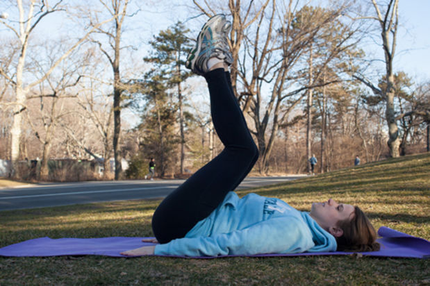 No Crick Crunches Ab Exercises That Save Your Neck Verily Abdominal Exercises Without Neck Or Back Strain