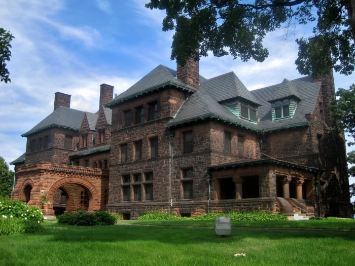 James J. Hill House, image courtesy Teemu008 via Flickr (CC BY-SA 2.0)