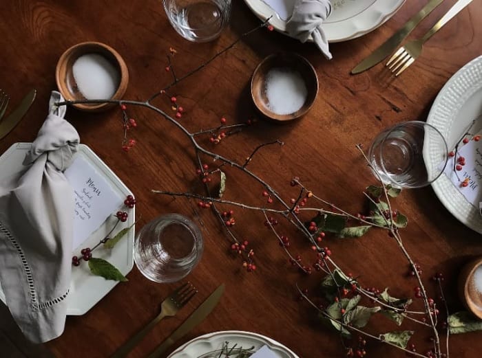 Setting the Thanksgiving Table: Simple Touches to Evoke Gratitude and ...