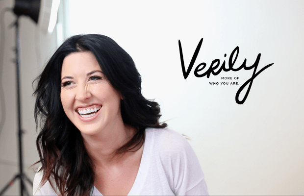 Get Perfectly Tousled Wavy Hair With This Easy Video Tutorial Verily 6695