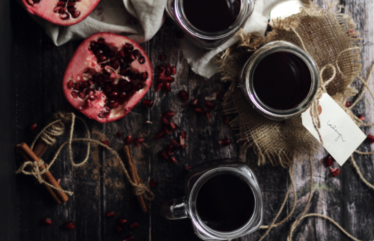 pomegranate-mulled-wine