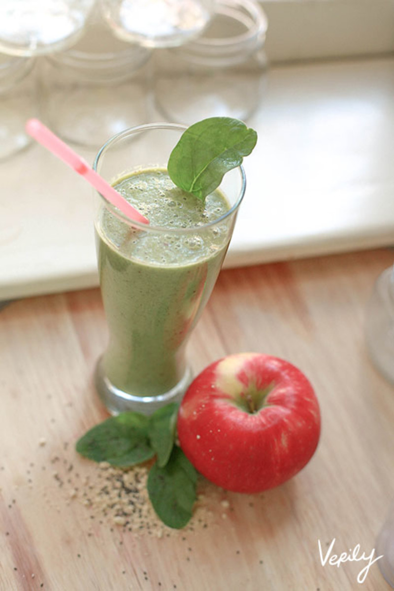 Peanut Butter and Apple green power smoothie - by kelsey of pinegate road for verily magazine - 4