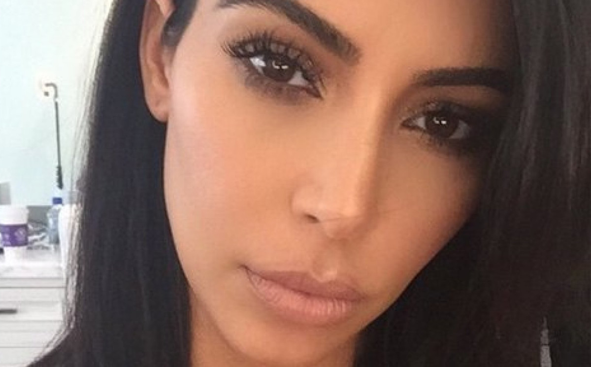 Kim Kardashian body-shaming Kylie Jenner body image women in the media celebrities fame vulnerability smiling